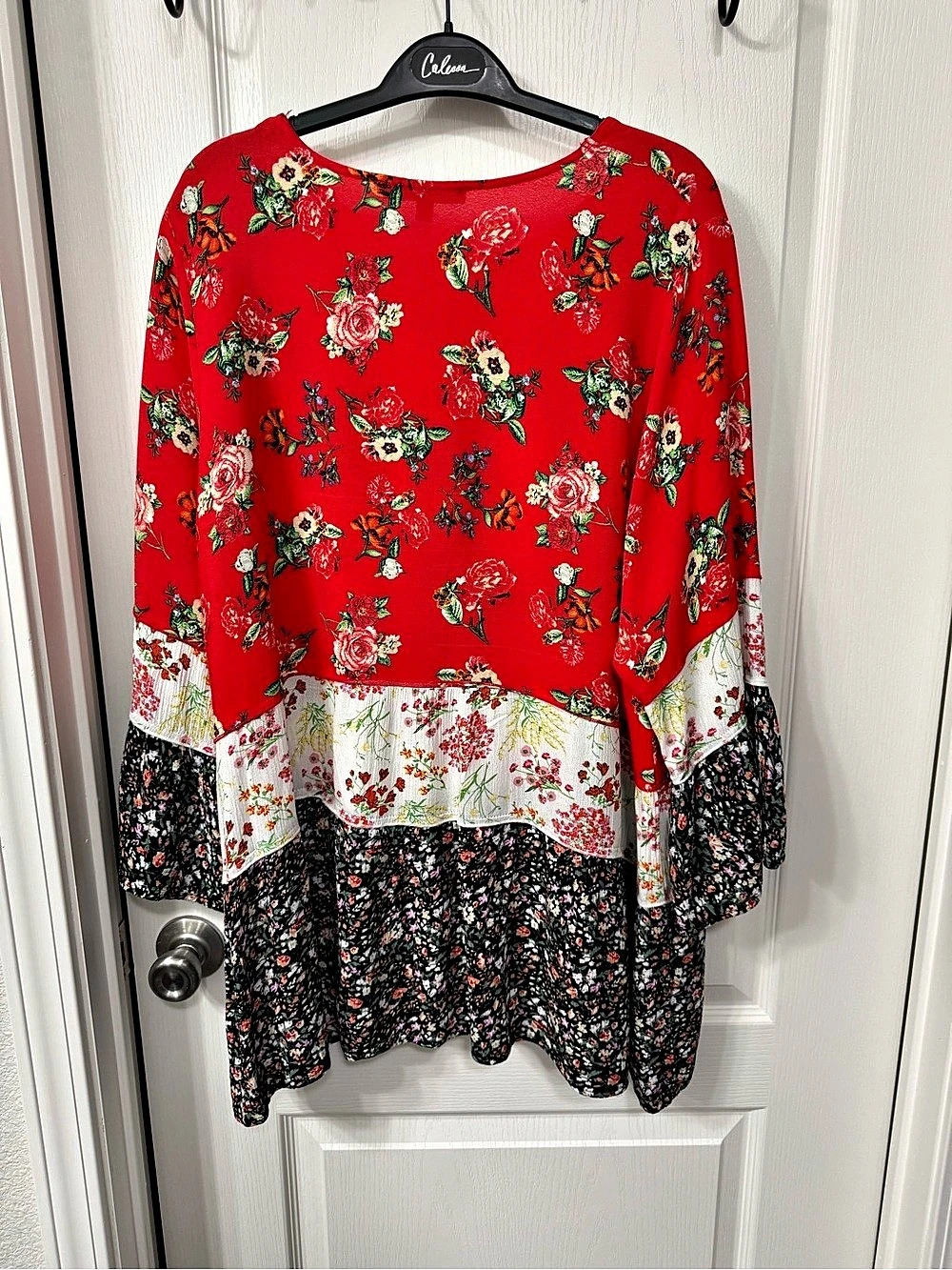 Calessa Floral Layered Tunic Red & Black Size 1X Like New